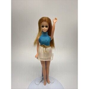 VINTAGE Topper Dawn Doll 1970 Golden Blonde A11A Head Mold Made in Hong Kong